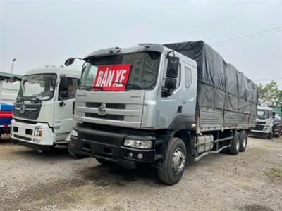 Xe tải thùng Chenglong 3 chân 2 cầu thật sản xuất 2017