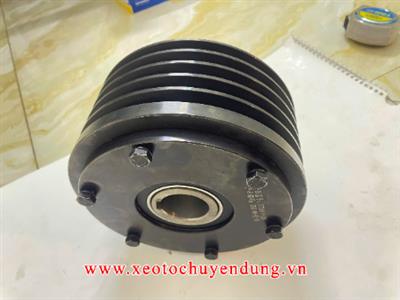 Puly lai động cơ phụ xe quét đường isuzu 5 rãnh