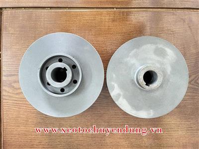 canh-bom-xe-phun-nuoc-rua-duong-1