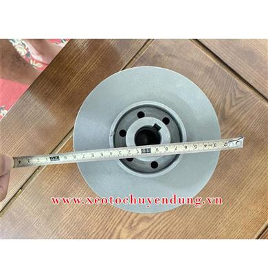 canh-bom-xe-phun-nuoc-rua-duong-2