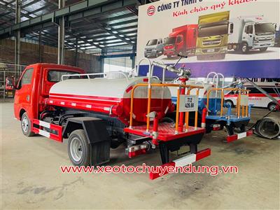 gia-xe-phun-nuoc-rua-duong-2-khoi-dongfeng