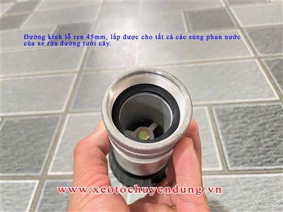 sung-phun-nuoc-xe-rua-duong