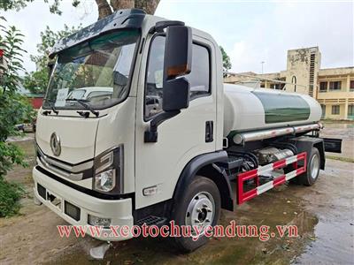 xe-phun-nuoc-rua-duong-6,5-khoi