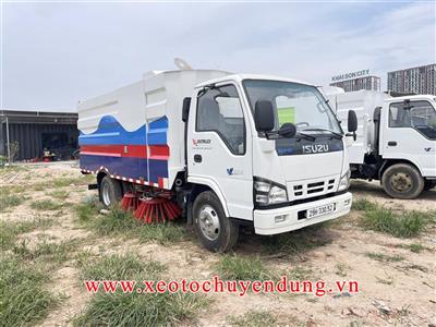 xe-quet-duong-isuzu-5-khoi