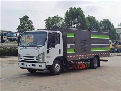 xe-quet-rac-hut-bui-duong-10-khoi-isuzu-nhap-khau