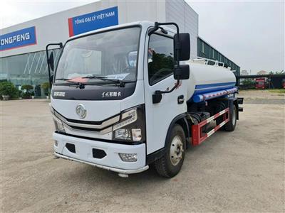 xe-rua-duong-tuoi-cay-5-khoi-dongfeng
