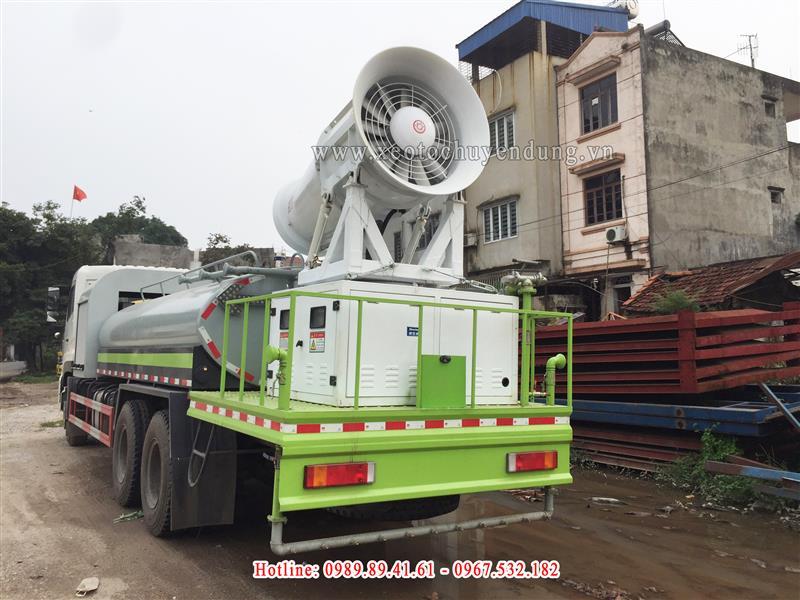 Xe phun nước rửa đường và tuabin phun sương Dongfeng nhập khẩu 1